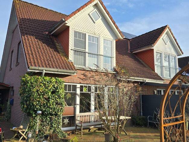 Doppelhaushälfte zum Kauf 286.500 € 4 Zimmer 97 m² 319 m² Grundstück Schirum Aurich 26605
