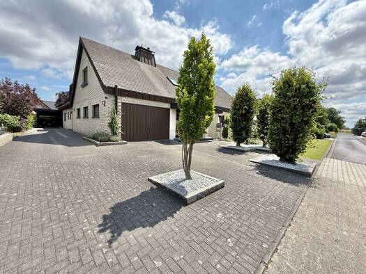 Haus zum Kauf 320.000 € 7 Zimmer 191 m² 600 m² Grundstück frei ab sofort Ennigerloh 59320