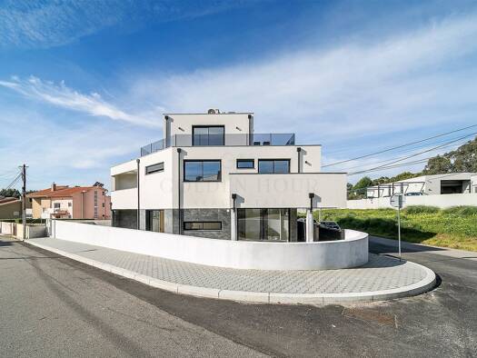 Haus zum Kauf 800.000 € 200 m² Madalena e Samaiões 4405-740