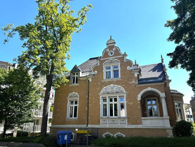 Wohnung zur Miete 560 € 2,5 Zimmer 71 m² Dachgeschoss, 3. Geschoss frei ab 01.12.2025 Lothar-Streit-Straße 9 Innenstadt Zwickau 08056