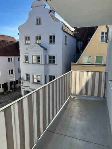 Wohnung zur Miete 930 € 4 Zimmer 80 m² 3. Geschoss frei ab sofort Lechviertel und östliches Ulrichsviertel Augsburg 86150