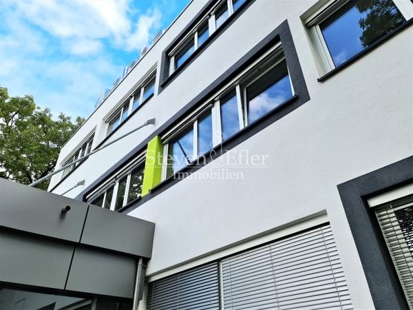 Bürofläche zur Miete 9,40 € 800 m²<br/>Bürofläche Beuthener Straße Nürnberg 90471