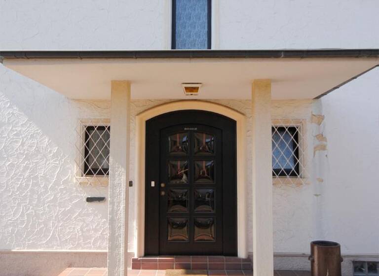 Doppelhaushälfte zum Kauf 379.000 € 9 Zimmer 213 m²<br/>Wohnfläche 927 m²<br/>Grundstück ab sofort<br/>Verfügbarkeit Bexbach Bexbach 66450