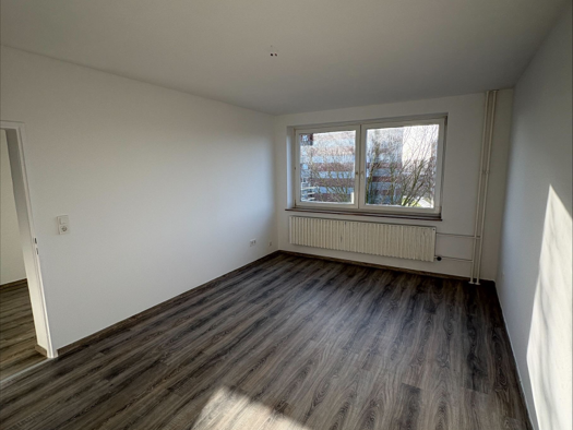 Wohnung zur Miete 499 € 3 Zimmer 78,2 m² 4. Geschoss Wilhelm-Leuschner-Straße 2 Borssum/Hilmarsum Emden 26725