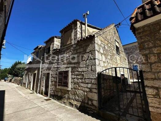 Einfamilienhaus zum Kauf 129.000 € 3 Zimmer 69 m² Prvić Luka Vodice 22233