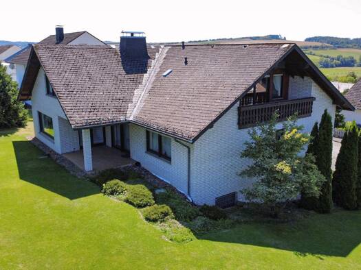 Einfamilienhaus zum Kauf 395.000 € 11 Zimmer 240 m² 1.199 m² Grundstück Brakel 33034