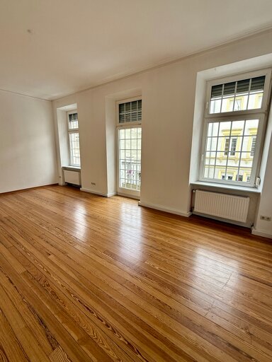 Wohnung zur Miete 900 € 2 Zimmer 85 m² Geschoss 1/1 Trier-Nord Trier 54292