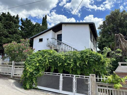 Haus zum Kauf 389.600 € 11 Zimmer 300 m² Krusevo, Obrovac Obrovac
