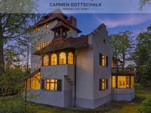 Villa zum Kauf 8 Zimmer 226 m² 1.144 m² Grundstück Gräfelfing Gräfelfing 82166