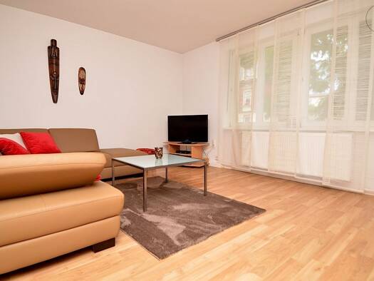 Wohnung zur Miete Wohnen auf Zeit 1.025 € 3 Zimmer 80 m² frei ab 01.10.2025 Zellerau Würzburg 97082