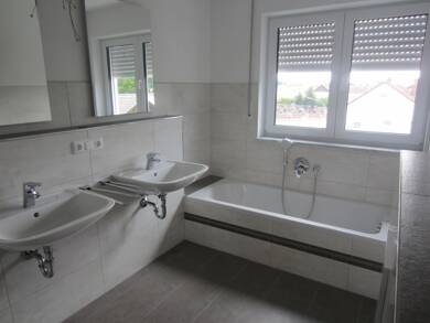 Wohnung zur Miete 830 € 3 Zimmer 95 m² Asenkofen Neufahrn 84088