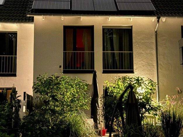 Reihenmittelhaus zum Kauf provisionsfrei 599.000 € 8 Zimmer 142 m² 250 m² Grundstück Am Goldsteinpark 1D Schwanheim Frankfurt am Main 60529