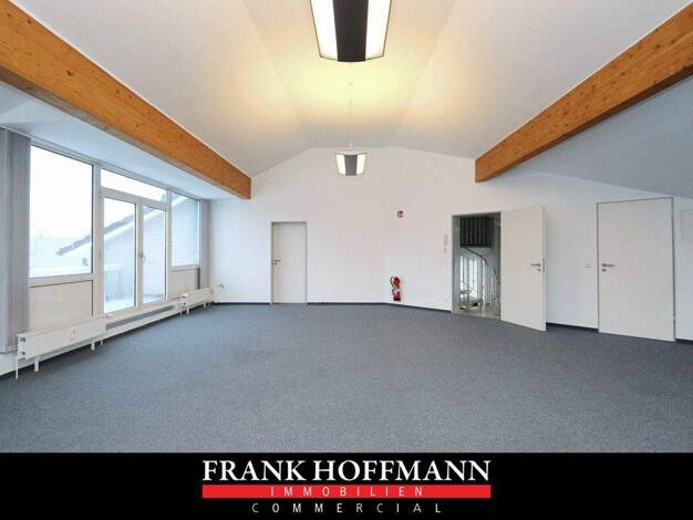 Bürofläche zur Miete 7,12 € 75 m² Bürofläche Henstedt-Ulzburg 24558