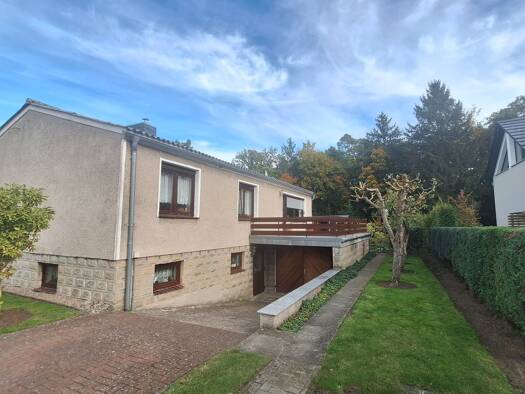 Haus zum Kauf 195.000 € 4 Zimmer 107,6 m² 696 m² Grundstück Neustadt-Glewe 19306