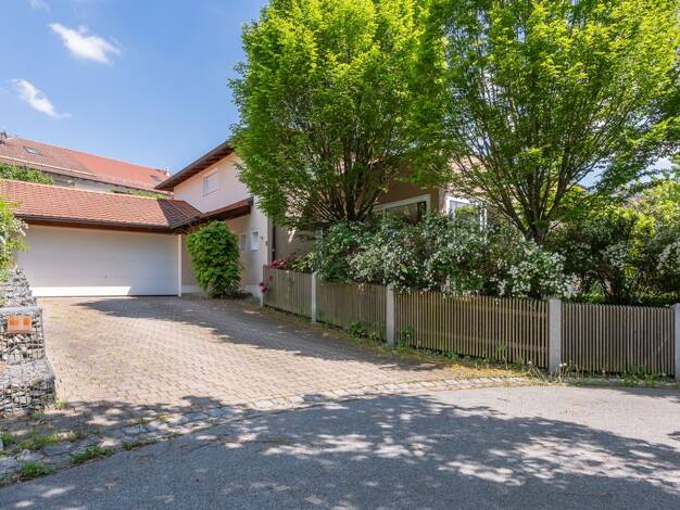 Einfamilienhaus zum Kauf 1.440.000 € 7 Zimmer 305 m² 1.900 m² Grundstück Fürstenzell Fürstenzell 94081