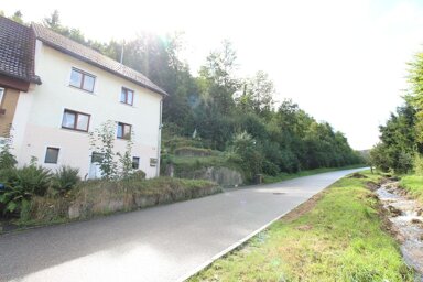 Immobilie zum Kauf als Kapitalanlage geeignet 240.000 € 6,5 Zimmer 140 m² 635 m² Grundstück Dettingen Horb am Neckar 72160