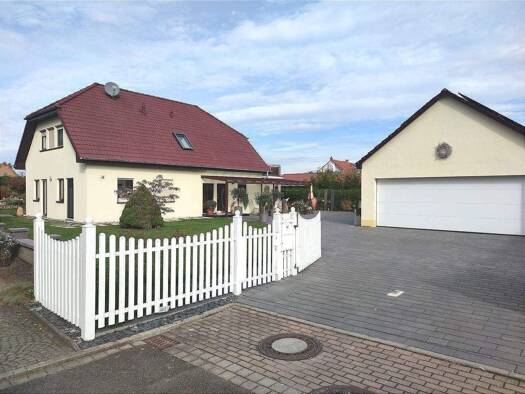 Einfamilienhaus zum Kauf 855.000 € 9 Zimmer 334 m² 1.082 m² Grundstück Töttleben Erfurt 99098