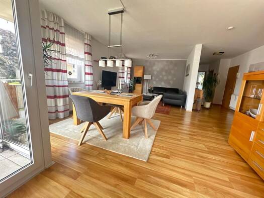 Wohnung zur Miete 980 € 3 Zimmer 97 m² Geschoss 1/2 frei ab 01.10.2026 Holzhausen Bad Salzuflen 32107