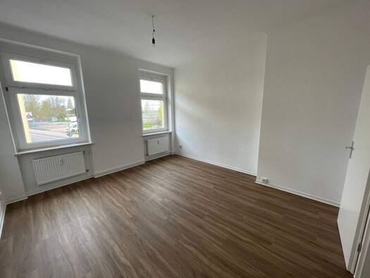 Wohnung zur Miete 321 € 2 Zimmer 52,5 m² 1. Geschoss Otto-Richter-Straße 18a Sudenburg Magdeburg 39116