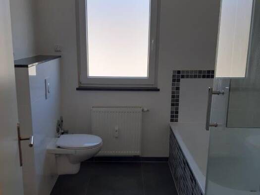 Wohnung zur Miete 1.000 € 4 Zimmer 84 m² Geschoss 2/3 frei ab 15.10.2026 Jügesheim Rodgau 63110