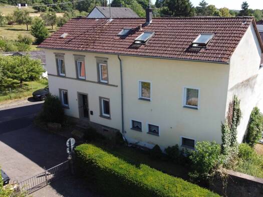 Mehrfamilienhaus zum Kauf 349.000 € 7 Zimmer 200 m² 317 m² Grundstück Liersberg Igel-Liersberg 54298