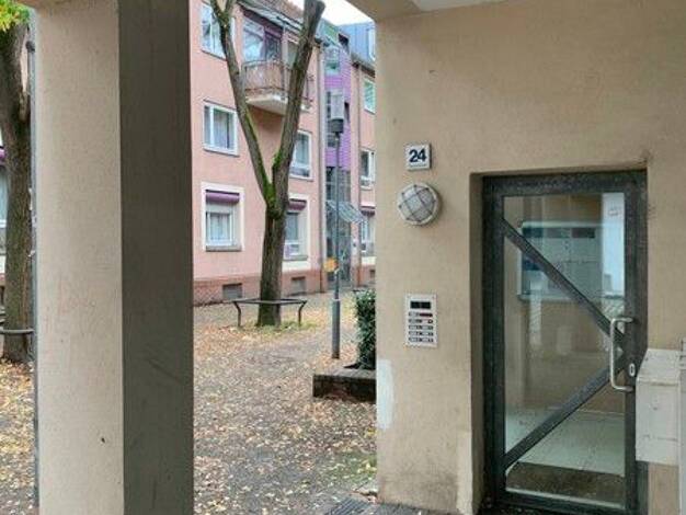 Wohnung zur Miete 821 € 2 Zimmer 55,5 m² 2. Geschoss frei ab 26.09.2026 Rosenstraße 24 Mitte Mitte 70182