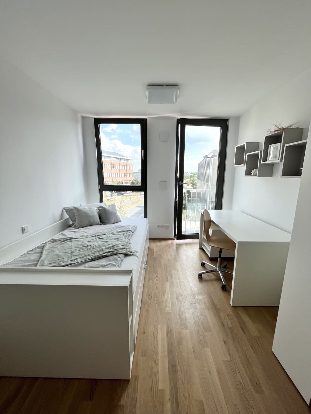 Wohnung zur Miete Wohnen auf Zeit 1.350 € 1 Zimmer 30 m²<br/>Wohnfläche ab sofort<br/>Verfügbarkeit Rudower Chaussee Adlershof Berlin 12489