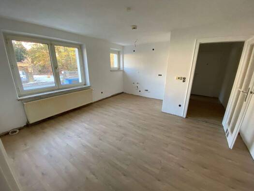 Wohnung zur Miete nur mit Wohnberechtigungsschein 380 € 2 Zimmer 52,5 m² Heubischer Straße 58 Neustadt Neustadt bei Coburg 96465