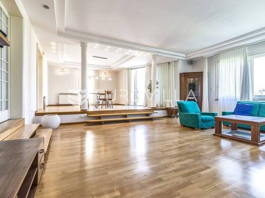 Villa zum Kauf 1.350.000 € 5 Zimmer 500 m² Šestine Zagreb 10000