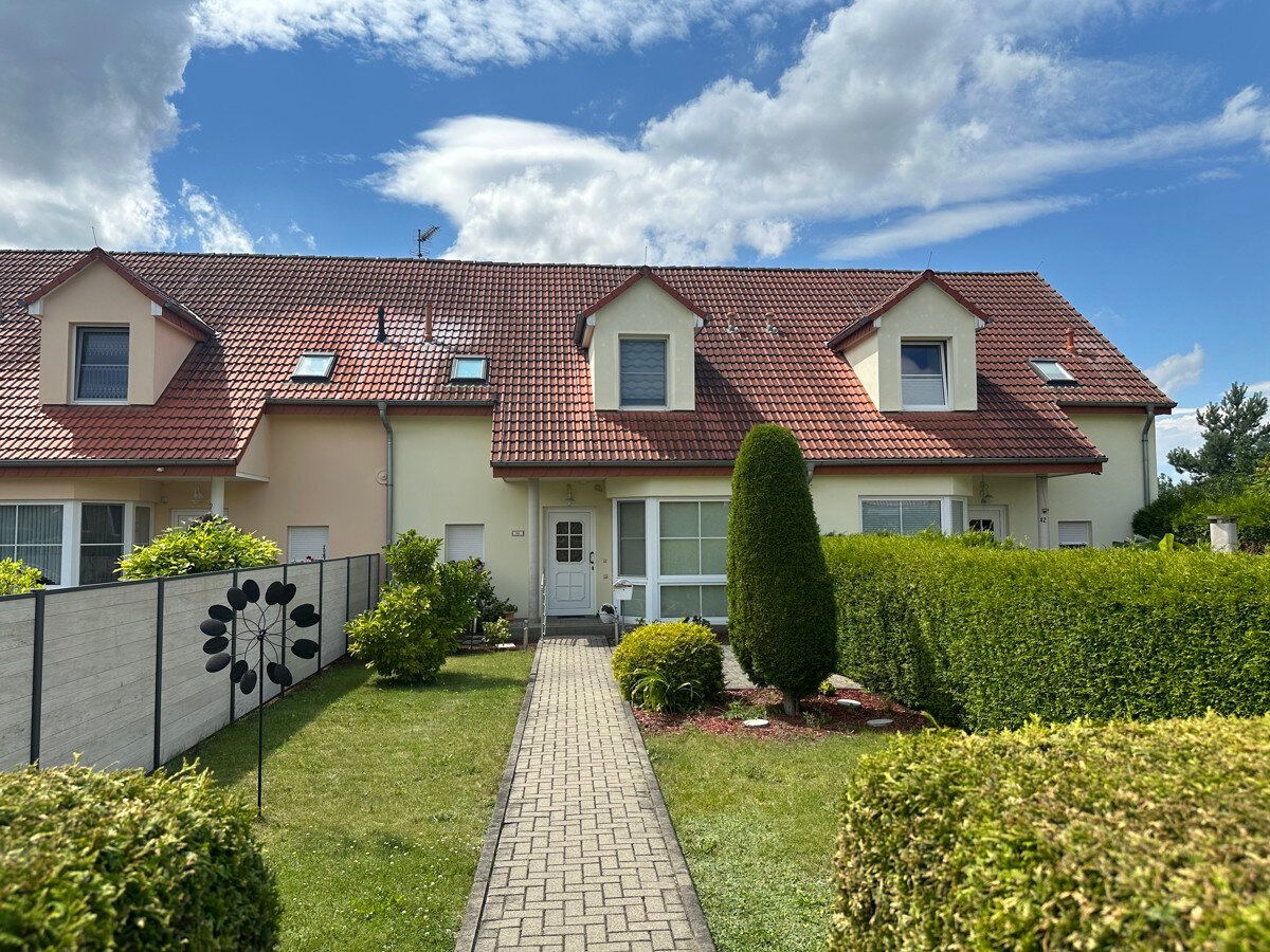 Reihenmittelhaus zum Kauf 220.000 € 4 Zimmer 113 m²<br/>Wohnfläche 346 m²<br/>Grundstück Zscherndorf Sandersdorf-Brehna / Zscherndorf 06792