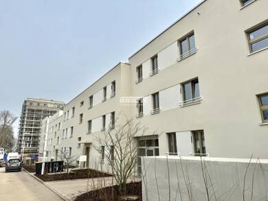 Wohnung zur Miete - Erstbezug 968 € 3 Zimmer 82,1 m² frei ab 01.09.2025 Löbervorstadt Erfurt 99096