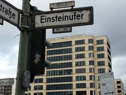 Penthouse zur Miete 990 € 1 Zimmer 41 m² Geschoss 5/6 frei ab sofort Charlottenburg Berlin 10587