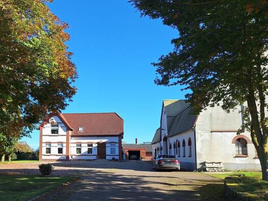Einfamilienhaus zum Kauf 799.000 € 8 Zimmer 200 m² 10.000 m² Grundstück Hasselberg 24376