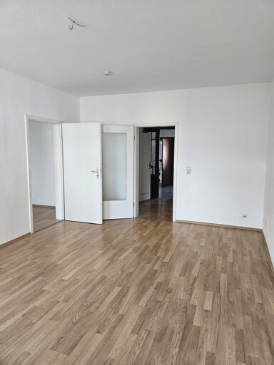 Wohnung zur Miete 464 € 4 Zimmer 80 m² 2. Geschoss frei ab sofort Marktstraße 2 Döbeln Döbeln 04720