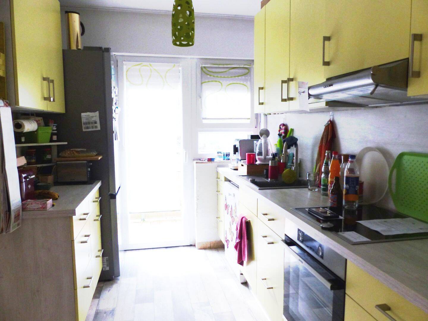 Immobilie in Dittelbrunn - Zweifamilienhaus mit Garagen und Photovoltaik-Anlage - Dittelbrunn - Bild 4