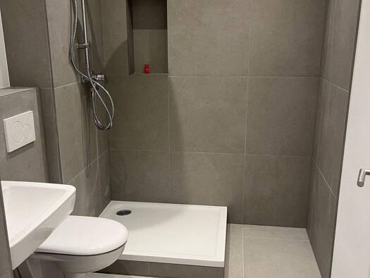 Wohnung zur Miete 795 € 2 Zimmer 60,8 m² 1. Geschoss frei ab sofort Pillenreuther Straße 69 Steinbühl Nürnberg 90459