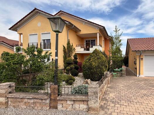 Doppelhaushälfte zum Kauf 513.000 € 6 Zimmer 177 m² 500 m² Grundstück frei ab sofort Egglfing Bad Füssing 94072