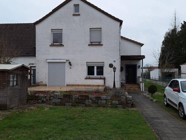 Mehrfamilienhaus zum Kauf provisionsfrei 640.000 € 9,5 Zimmer 220 m² 686 m² Grundstück Mozartstraße 15 Griesheim 64347