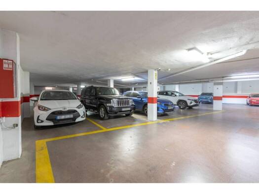 Garage zum Kauf 550.000 € 774 m² de Ronda 187 Granada 18003