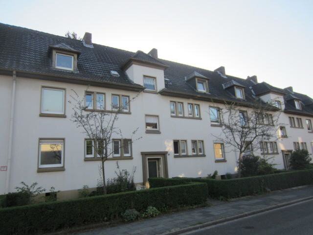 Wohnung zur Miete 490,71 € 2 Zimmer 57,7 m²<br/>Wohnfläche 1.<br/>Geschoss 01.10.2024<br/>Verfügbarkeit Kurt-Heintze-Str. 59 Bissingheim Duisburg 47279