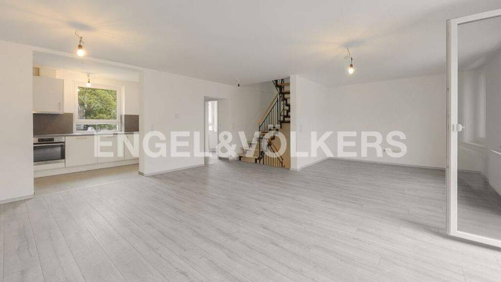 Reihenmittelhaus zum Kauf 480.000 € 5 Zimmer 157 m² 106 m² Grundstück Oberndorf Schweinfurt 97424