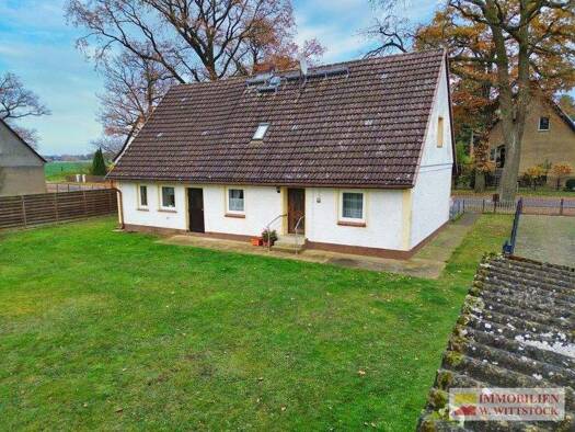 Einfamilienhaus zum Kauf 115.000 € 5 Zimmer 115 m² 2.549 m² Grundstück Meyenburg 16945