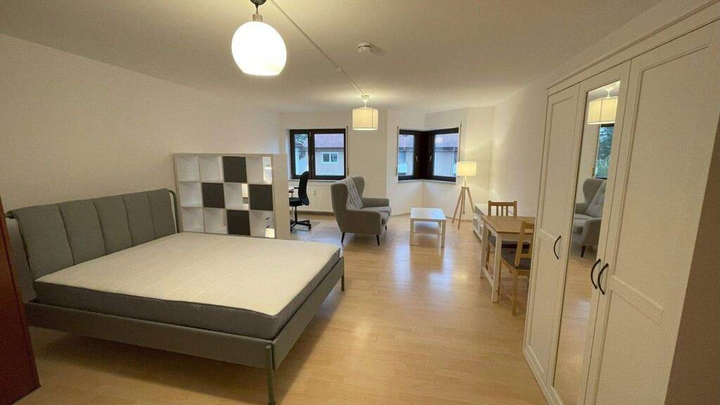 Studio zur Miete 890 € 1 Zimmer 42 m² 3. Geschoss frei ab 01.03.2026 Koldestraße 8 Erlangen-Süd Erlangen 91052