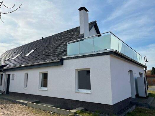 Doppelhaushälfte zum Kauf 249.000 € 4 Zimmer 120 m² 200 m² Grundstück Banzkow 19079