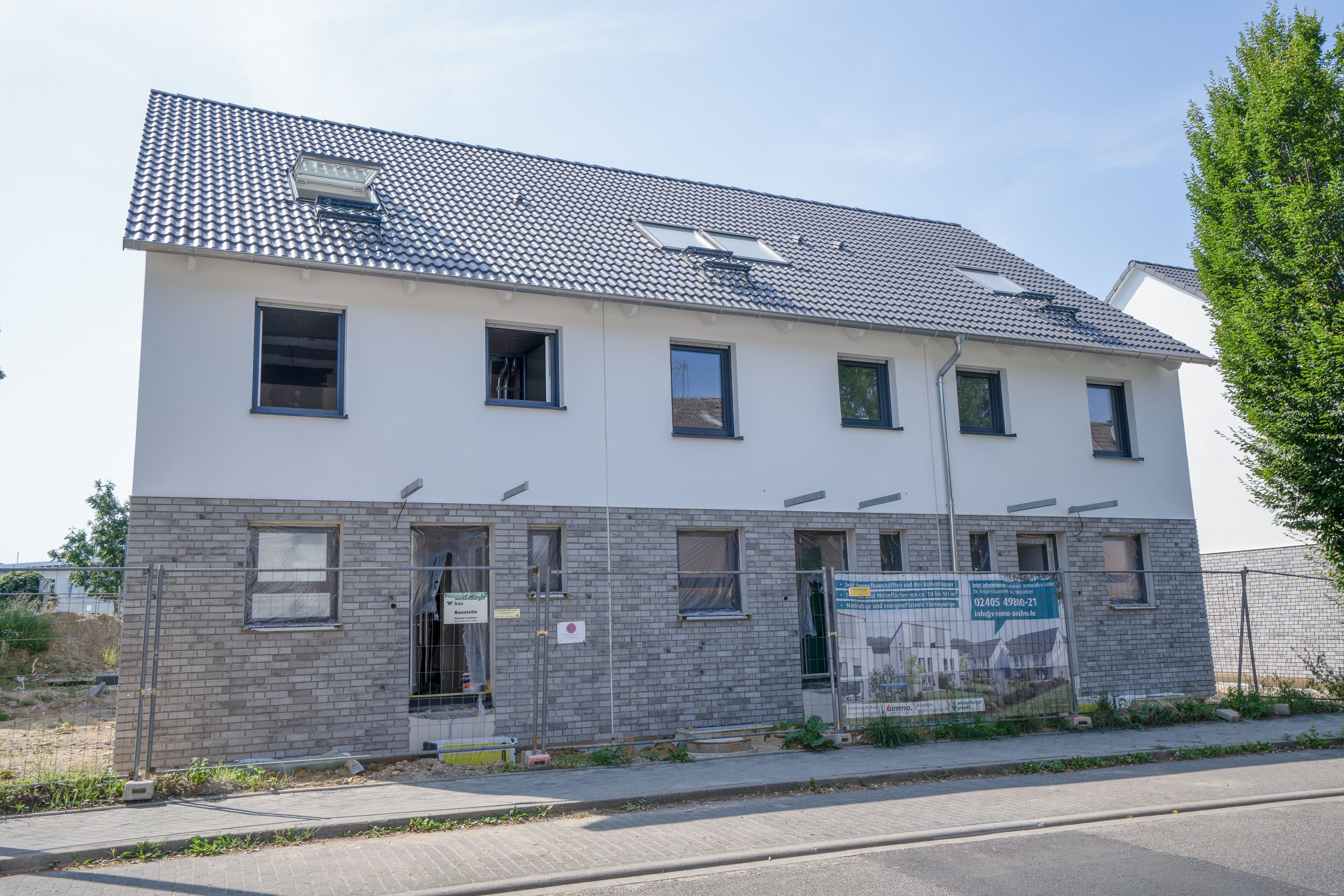 Reihenmittelhaus zum Kauf provisionsfrei 438.500 € 5 Zimmer 132 m²<br/>Wohnfläche 186 m²<br/>Grundstück Robert-Koch-Straße 63 Alsdorf Alsdorf 52477