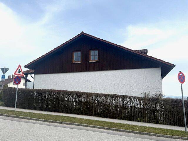 Immobilie in Salzweg - Hochwertige DHH mit Keller, Garten, Garage u. Carport ! Einziehen und Wohlfühlen! - Bild 4