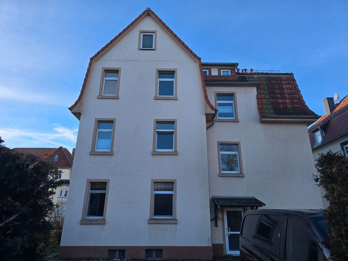 Immobilie in Gotha - Rentables Mehrfamilienhaus mit Stellplätzen in ruhiger Lage in Gotha - Bild 3