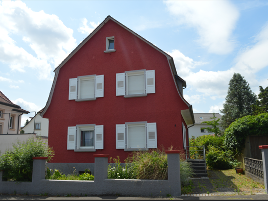 Einfamilienhaus zur Miete 1.800 € 7 Zimmer 148 m² 376 m² Grundstück frei ab 01.03.2026 Singen Singen (Hohentwiel) 78224