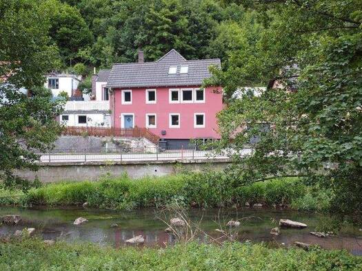 Haus zum Kauf 265.000 € 5,5 Zimmer 2.163 m² Grundstück Traidendorf Kallmünz 93183