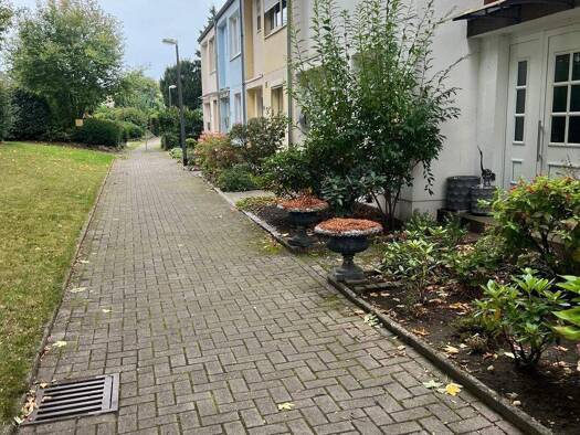 Reihenmittelhaus zum Kauf 350.000 € 6 Zimmer 115 m² 208 m² Grundstück Schinkel-Ost Osnabrück 49084